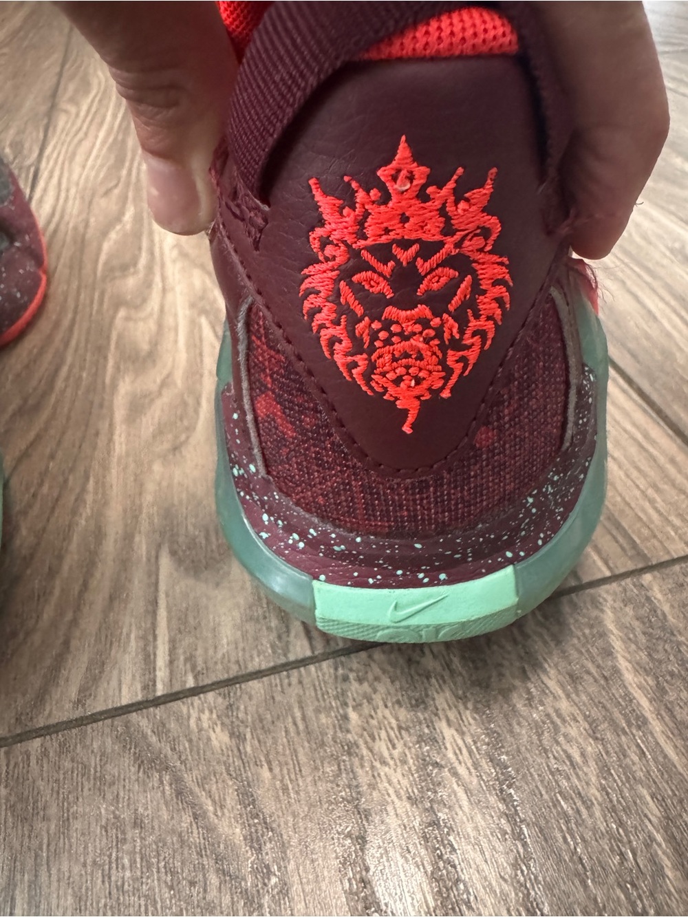 Nike Shoes | Lebron James Witness 7 SE Team Res Jade. Size 3.5 Yourh - Picture 4 of 4